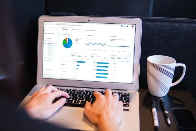 Illustration analyse des résultats publicité en ligne sur Google